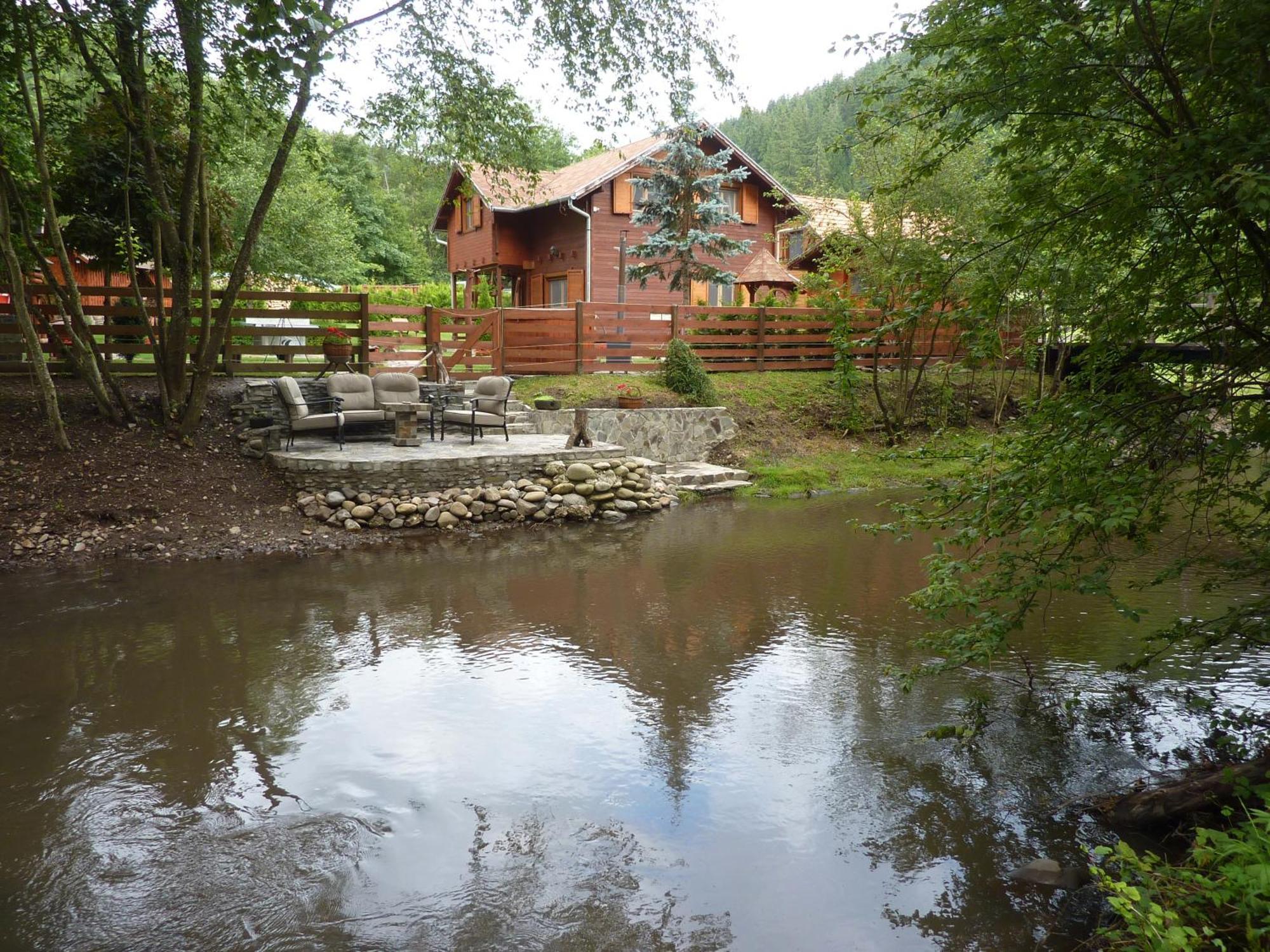 Nagy Lak Villa Sub Cetate Luaran gambar